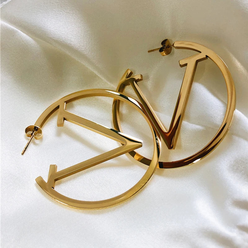 Punk Stainless Steel Earrings For Women Fashion Metal V Letter Circle Statement Big Round Gold Plated Hoop Earrings Jewelry